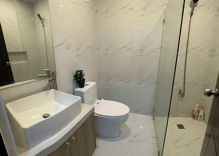 4 Bedroom House For 5-6 Guests
