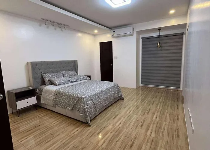 4 Bedroom House For 5-6 Guests * Manila